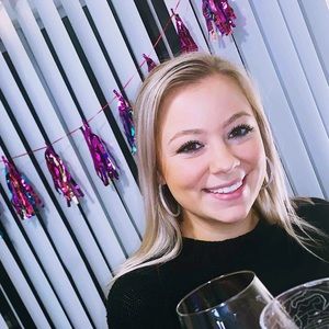 Meet your Posher, Katelyn